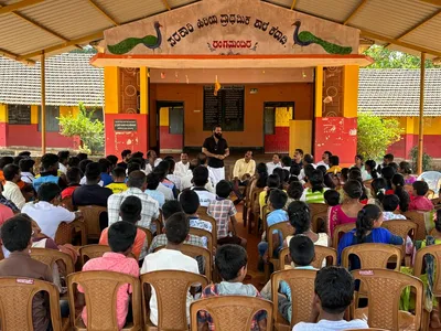 ಹುಟ್ಟೂರಿನ ಶಾಲೆ ದತ್ತು ಪಡೆದ ರಿಷಭ್ ಶೆಟ್ಟಿ