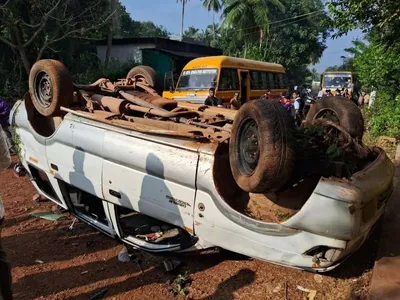 ಶಾಲಾ ಮಕ್ಕಳ ವಾಹನ ಪಲ್ಟಿ