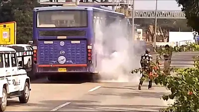 brts ಬಸ್‌ನಲ್ಲಿ ಬೆಂಕಿ